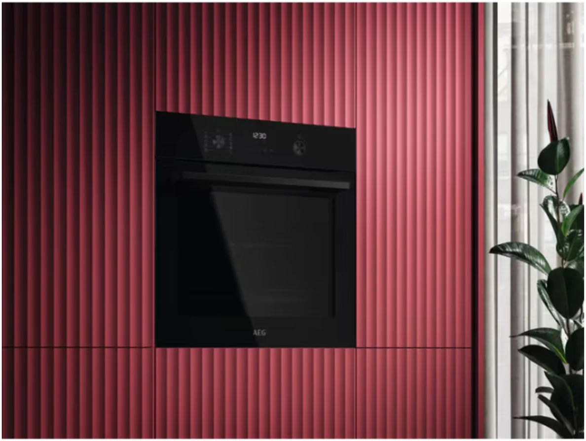 AEG Single Oven Electric OU5PB40XK - Gloss Black - Image 3