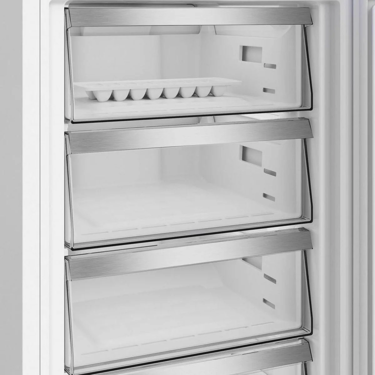 Blomberg Freestanding Fridge Freezer Frost Free KND24692V - White - Image 4