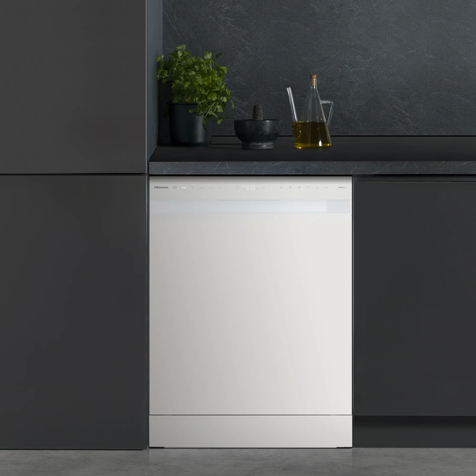 Hisense Freestanding 60 Cm Dishwasher HS663A90WUK - White - Image 3