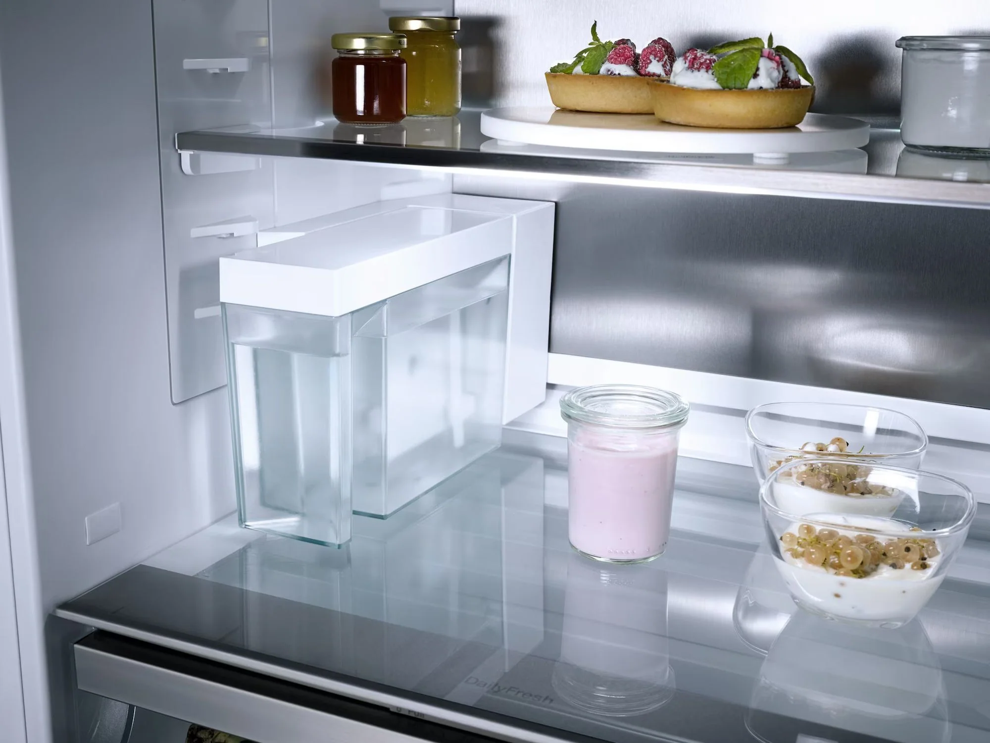 Miele Built In Fridge Freezer Frost Free KFN7785C - Fully Integrated - Image 7