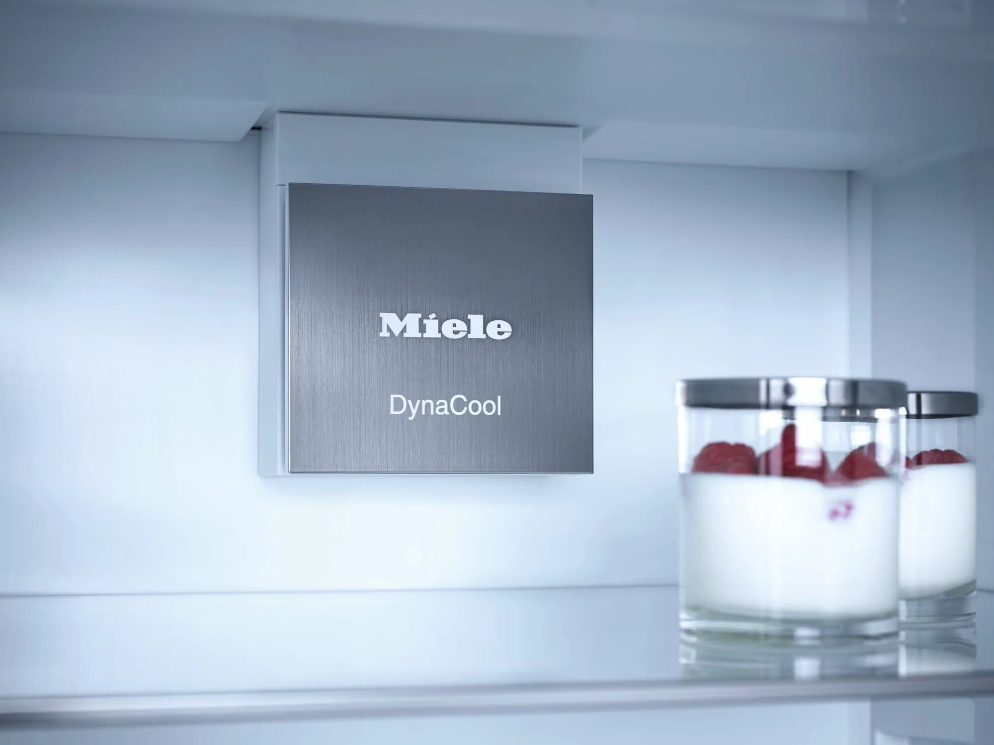 Miele Built In Fridge Freezer Frost Free KFN7833D - Fully Integrated - Image 5