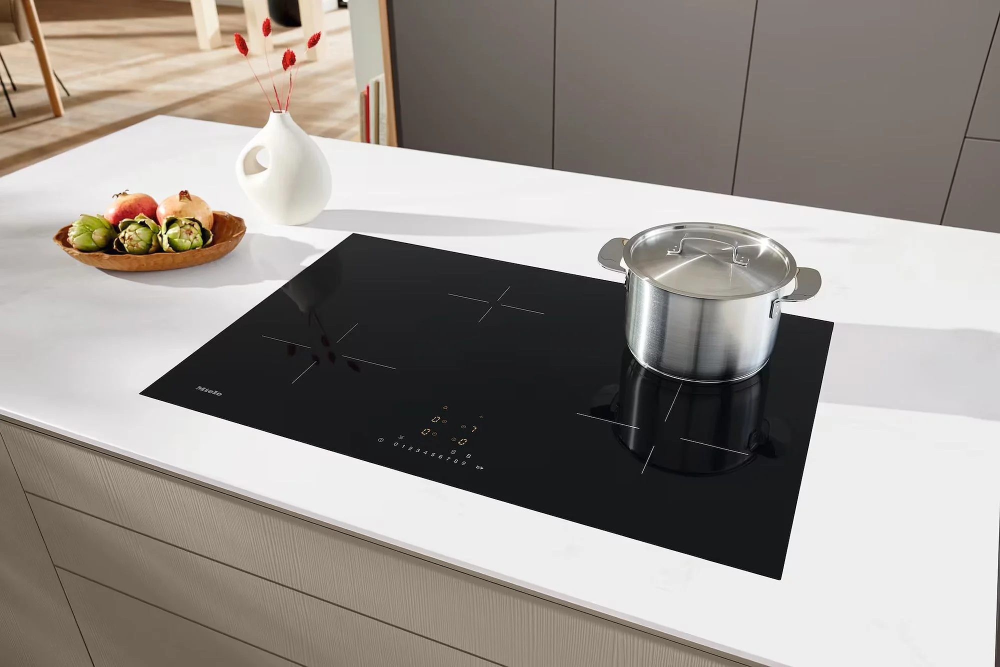 Miele Induction Hob KM7373FL - Black - Image 2