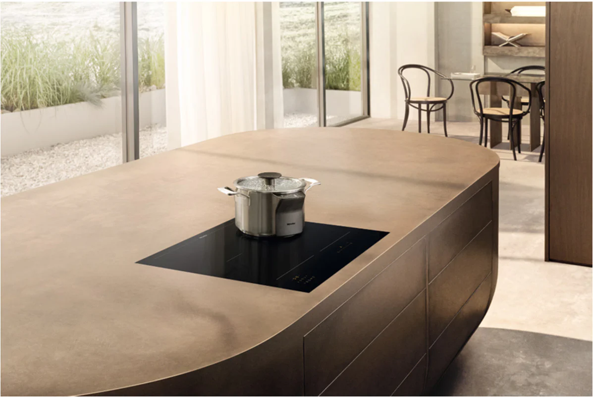 Miele Induction Hob KM8565-FL - Black - Image 3