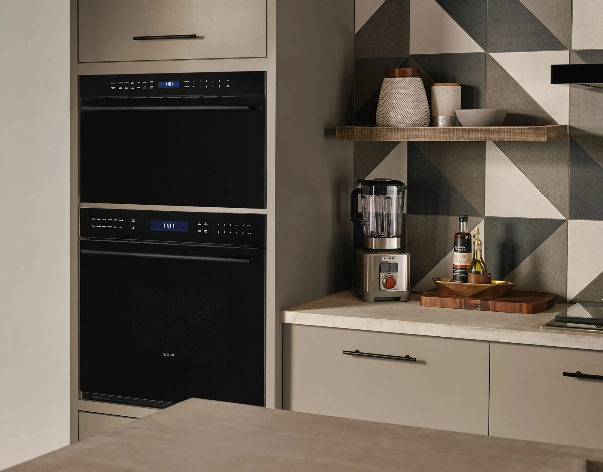 Wolf Single Oven Electric ICBSO3050CM-B - Black - Image 2